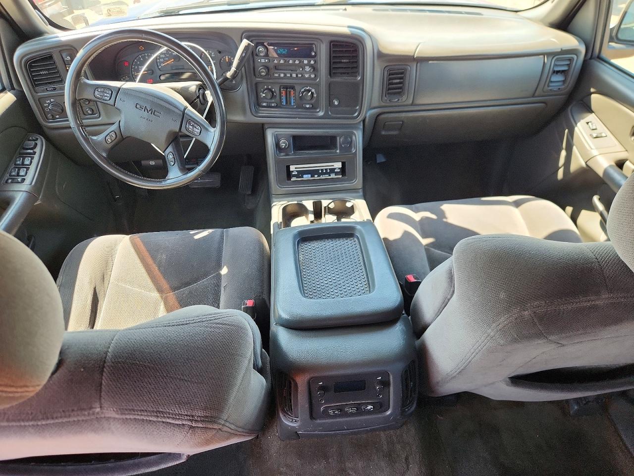 2004 GMC Sierra K2500 Heavy Duty