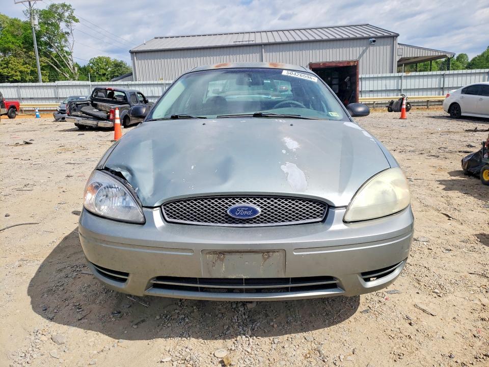 2006 Ford Taurus se