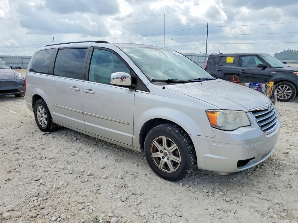 2010 Chrysler Town & Country Touring Plus
