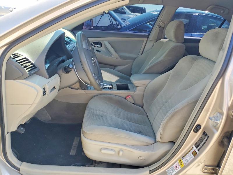 2009 Toyota Camry le