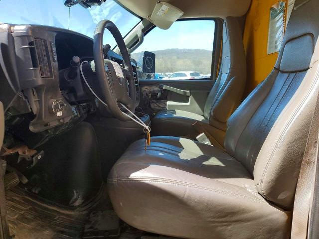 2022 GMC Savana Cutaway G4500