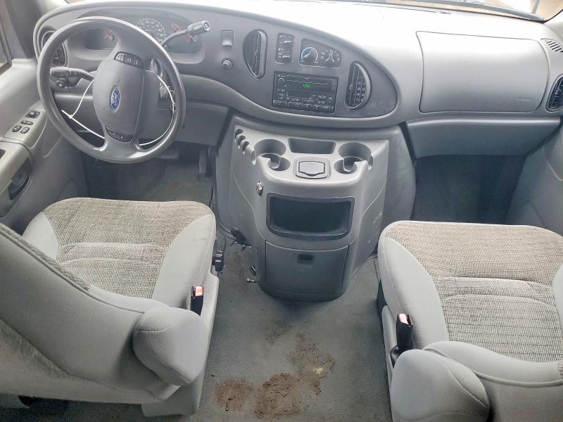 2003 Ford Econoline E350 Super Duty Wagon