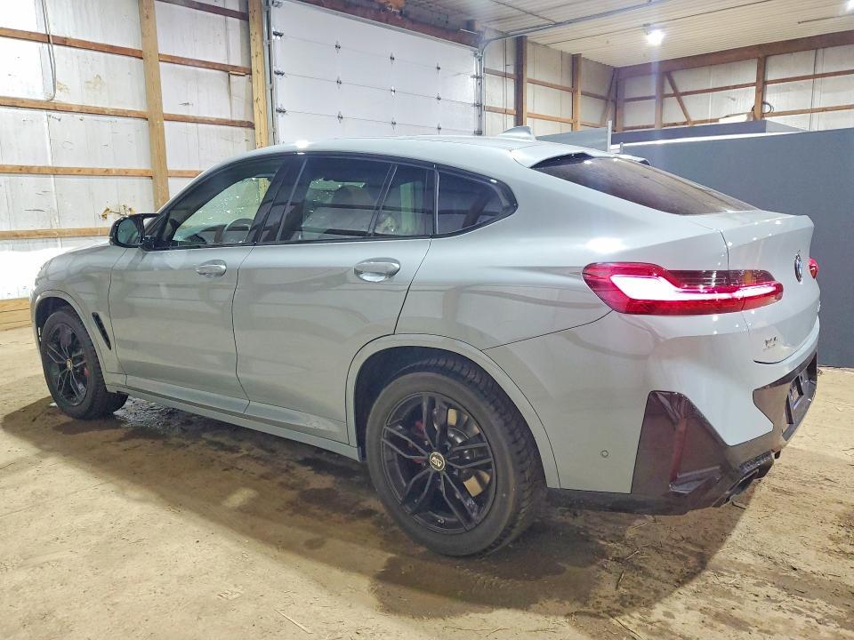 2025 BMW X4 M40i