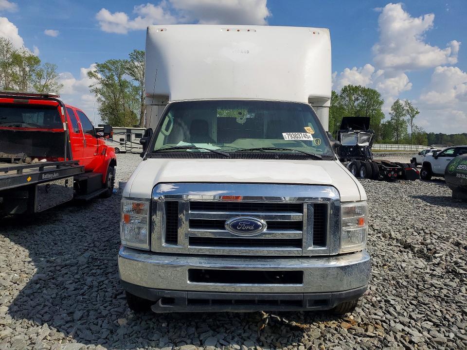 2019 Ford E450 Delivery Truck