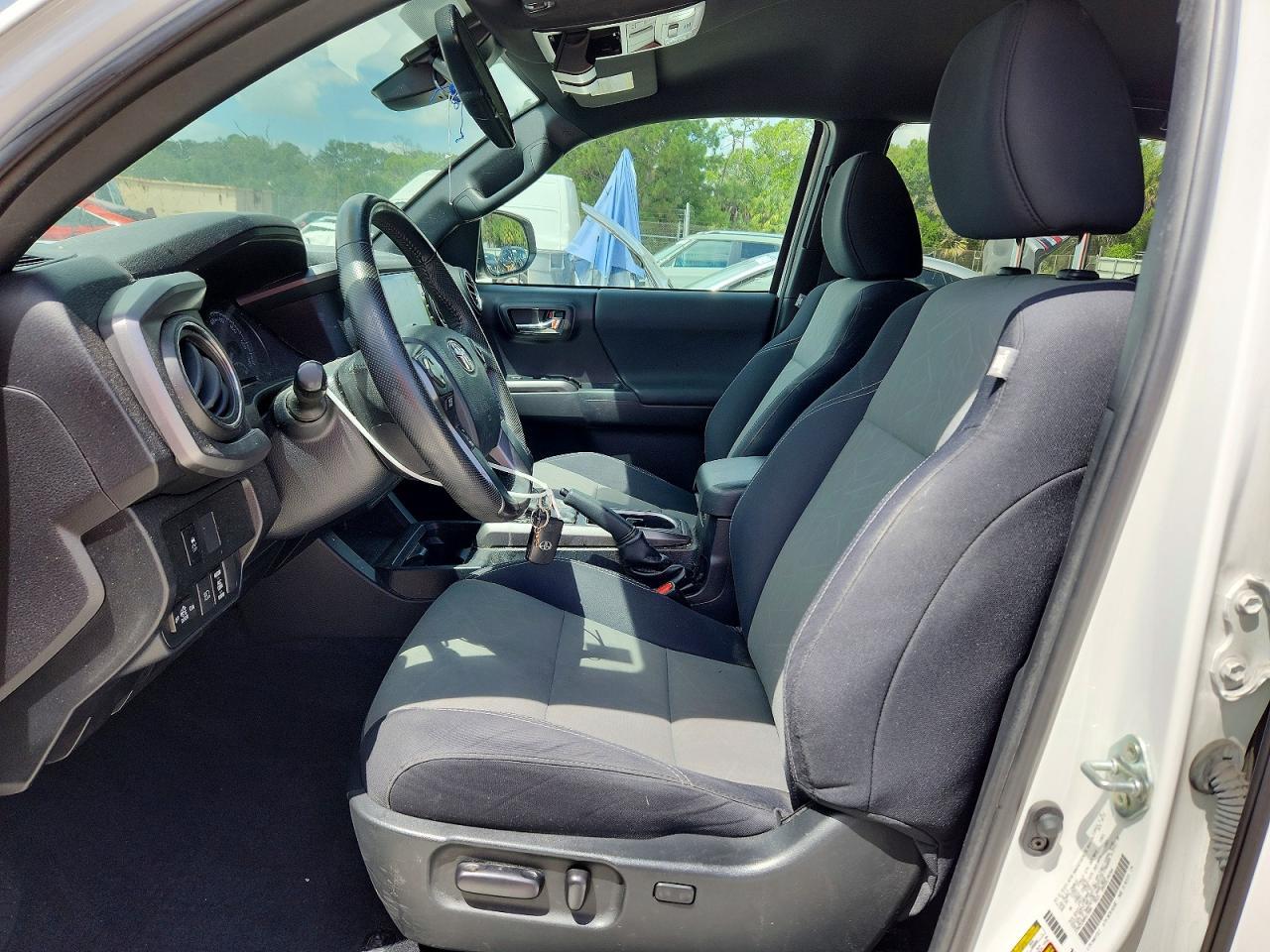 2022 Toyota Tacoma TRD OFF-Road