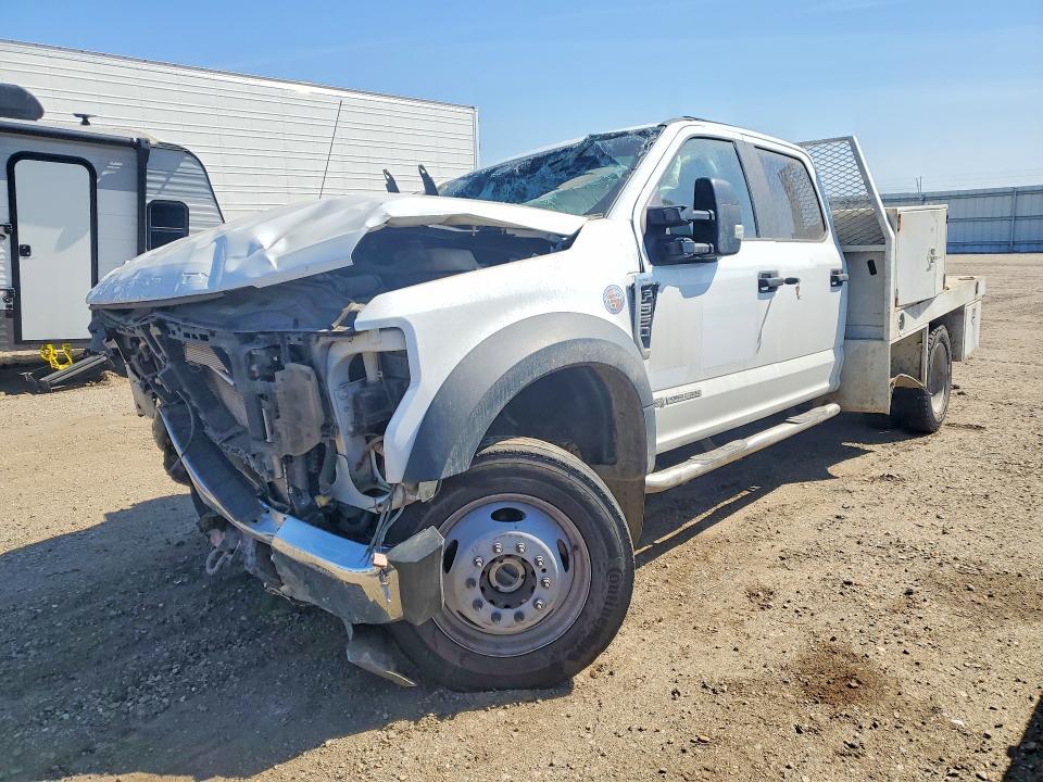 2022 Ford F550 Super Duty Flatbed Truck