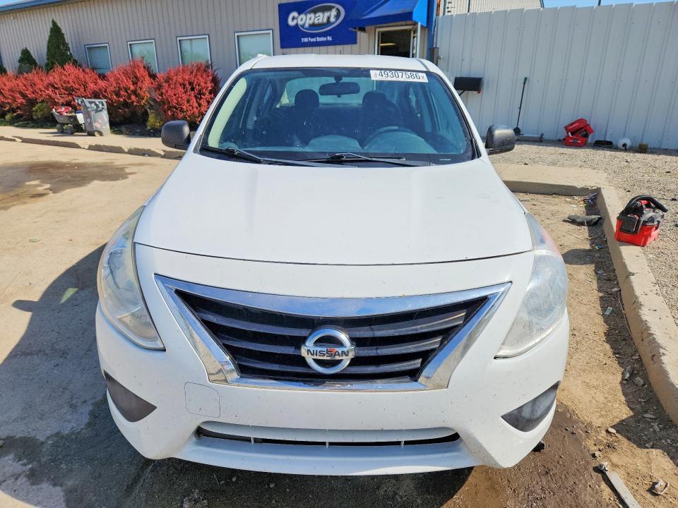 2015 Nissan Versa 1.6 s Plus