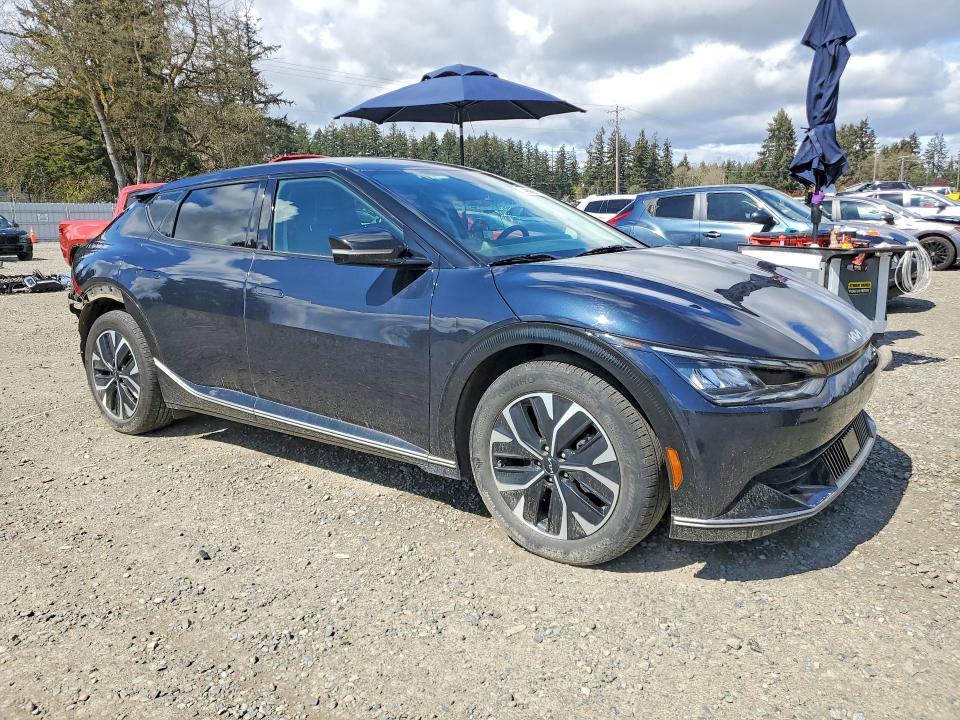 2022 KIA EV6 Wind