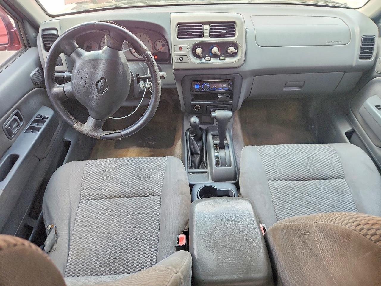 2001 Nissan Frontier XE