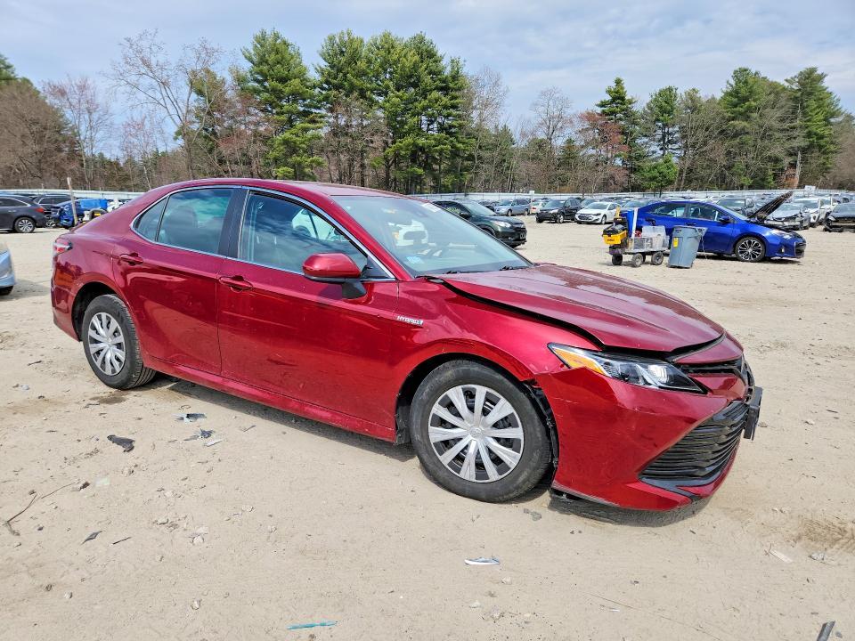 2020 Toyota Camry le