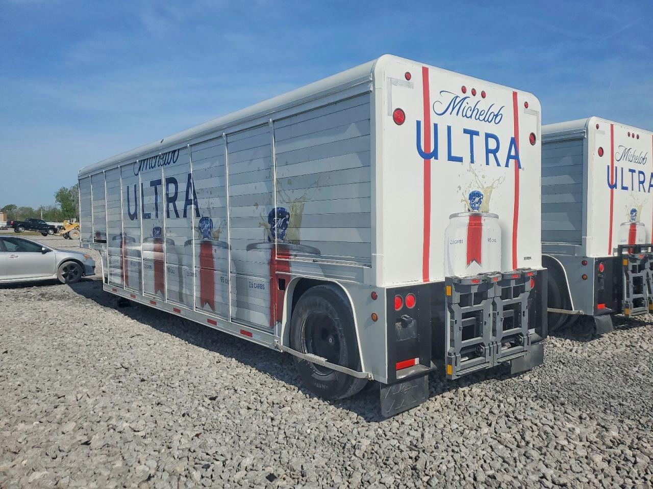 1999 Mickey Truck Bodies Delivery Trailer