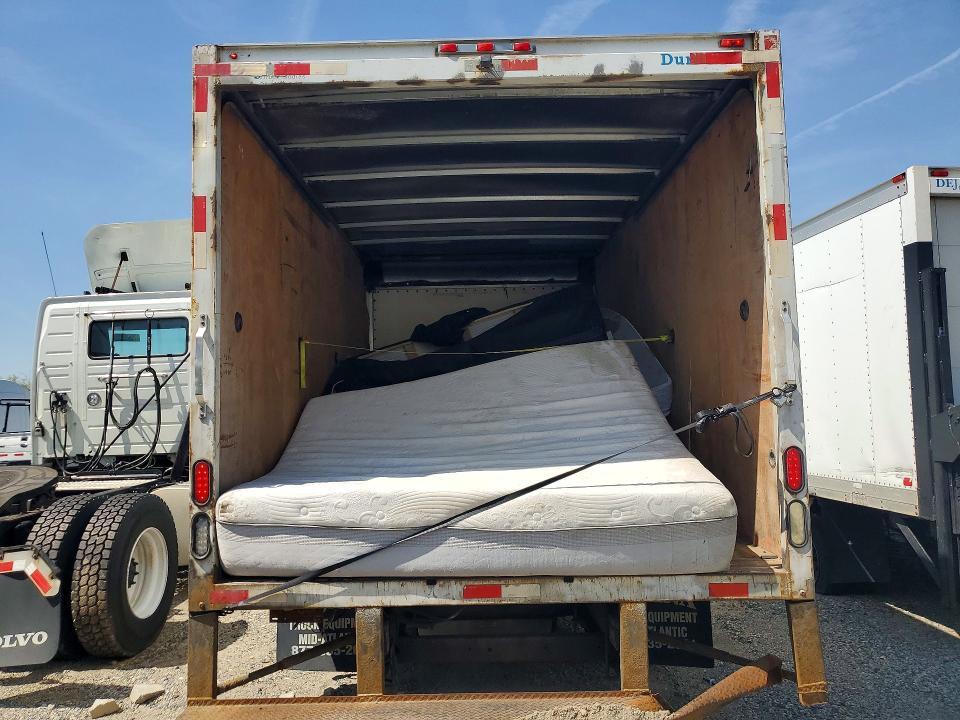 2010 Ford E350 BOX Truck