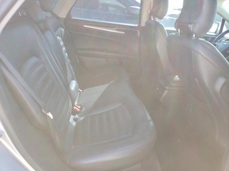 2016 Ford Fusion se Hybrid