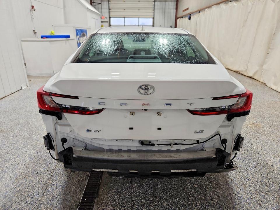 2025 Toyota Camry le