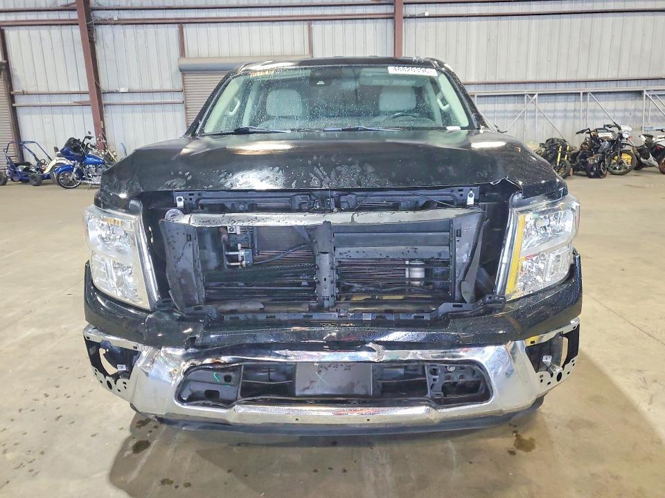 2020 Nissan Titan SV