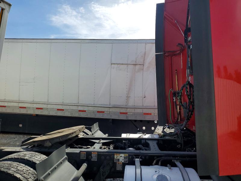 2019 Kenworth T680 Semi Truck