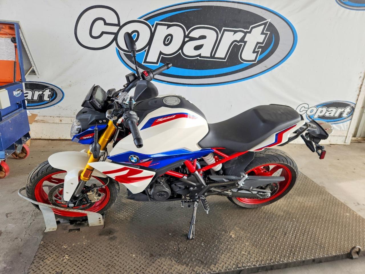 2023 BMW G310 R