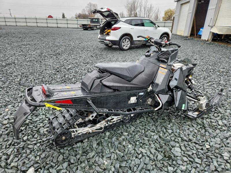 2019 Polaris Axys XC PKG