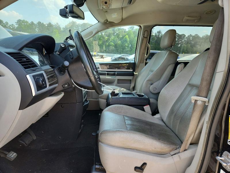 2010 Chrysler Town & Country Touring Plus