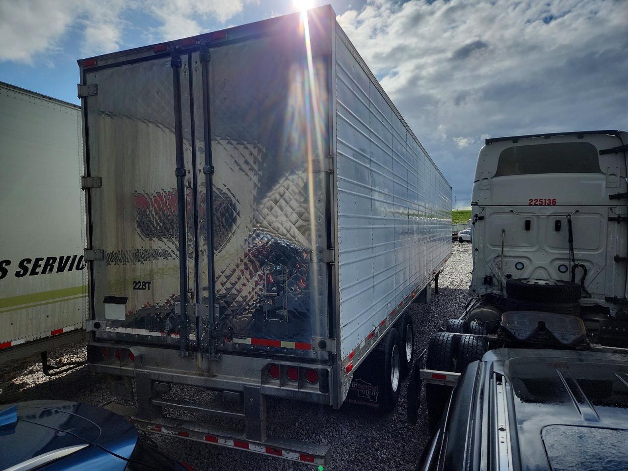 2011 Great Dane Refrigerated Van Trailer