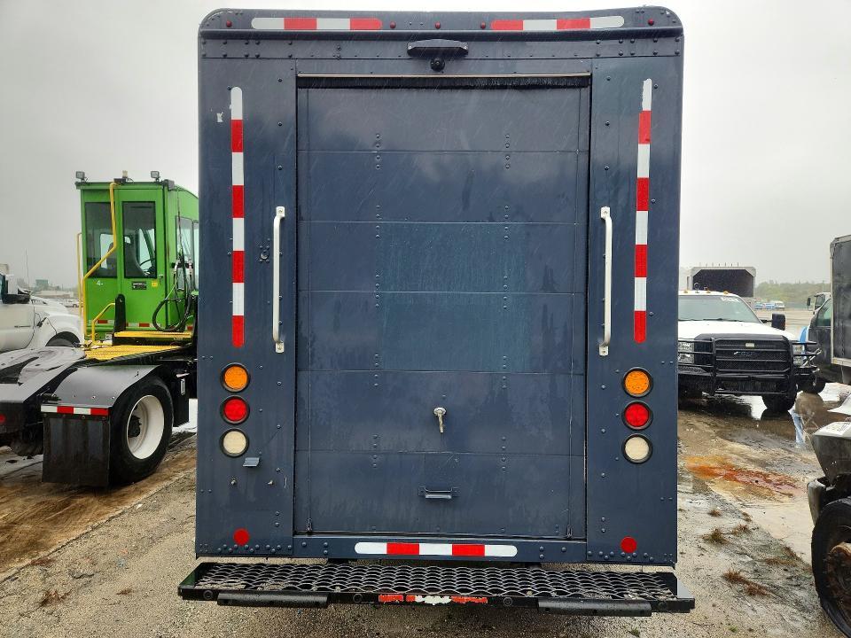 2020 Freightliner MT45G Delivery Truck