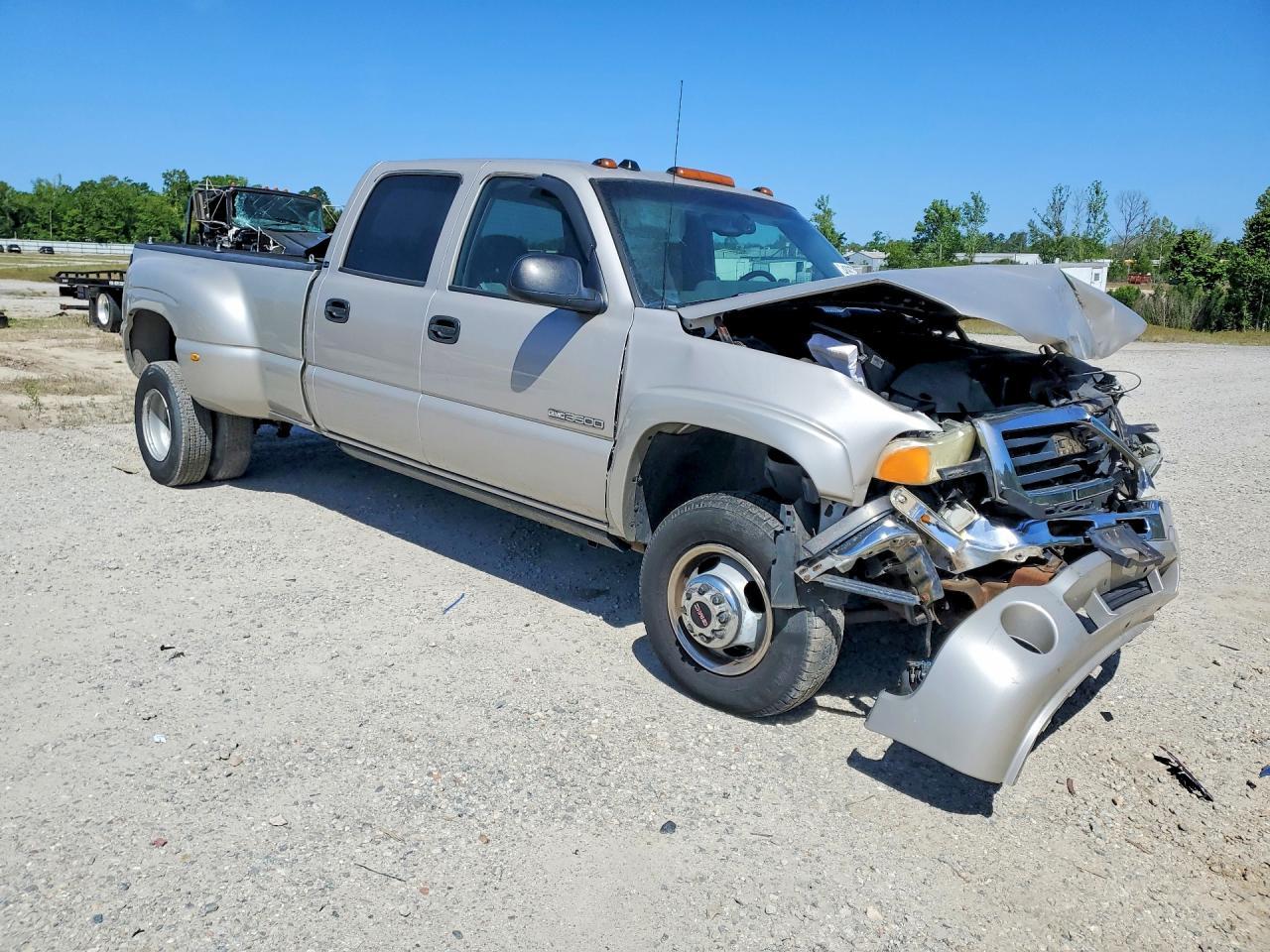 2005 GMC New Sierra K3500