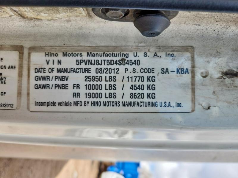2013 Hino 258/268 box Truck