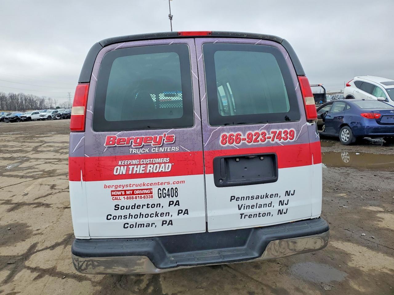 2013 GMC Savana 2500 Cargo Delivery Van