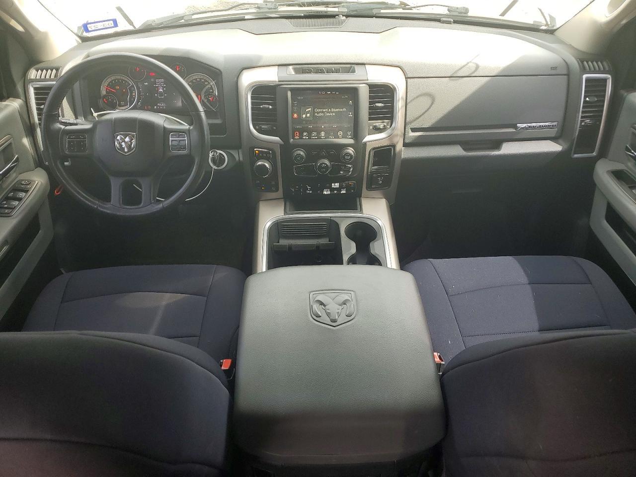 2017 Dodge RAM 1500 SLT