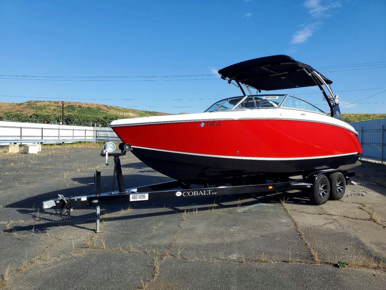 2016 Cobalt Boat