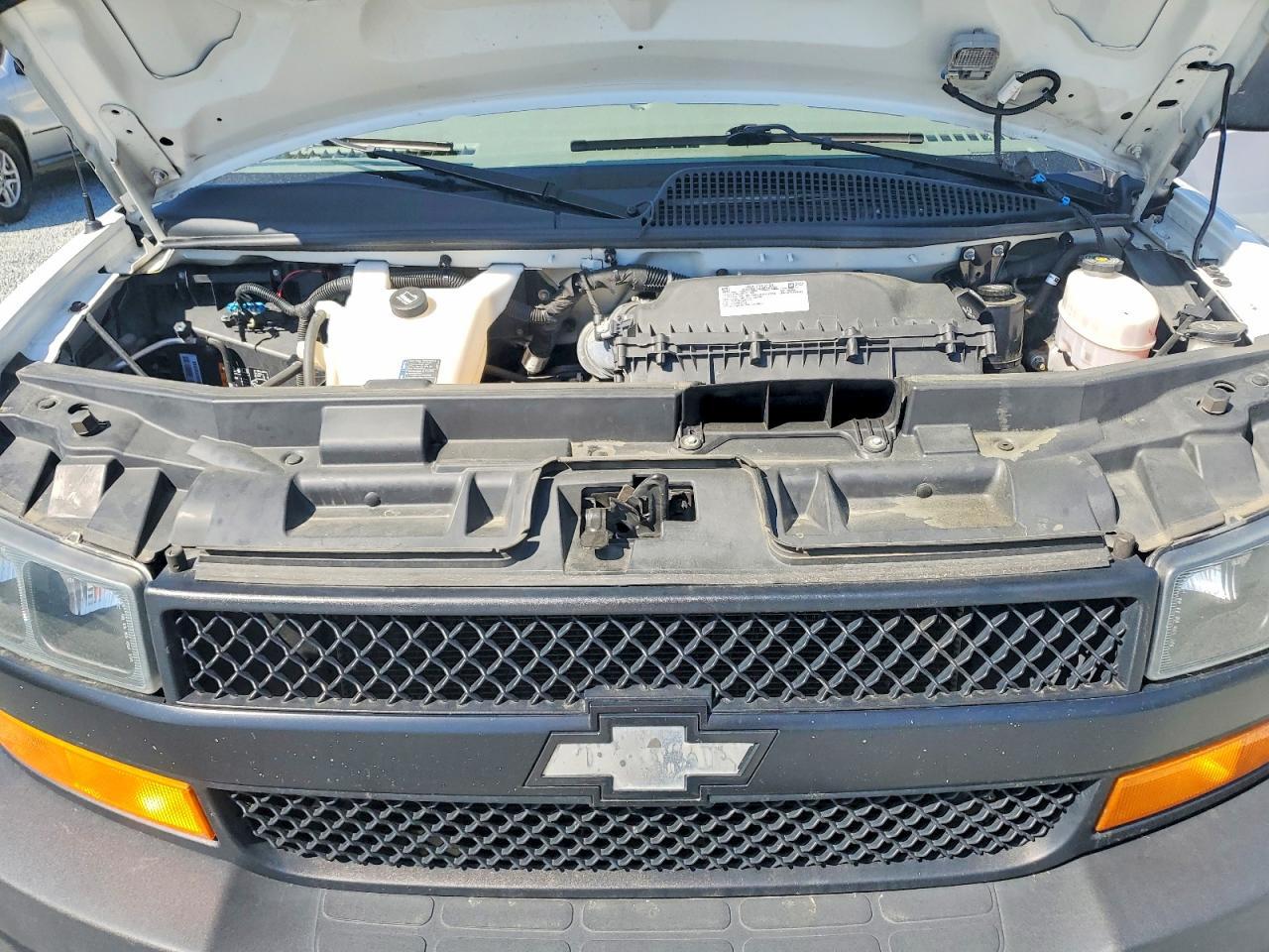 2023 Chevrolet Express G3500 LS