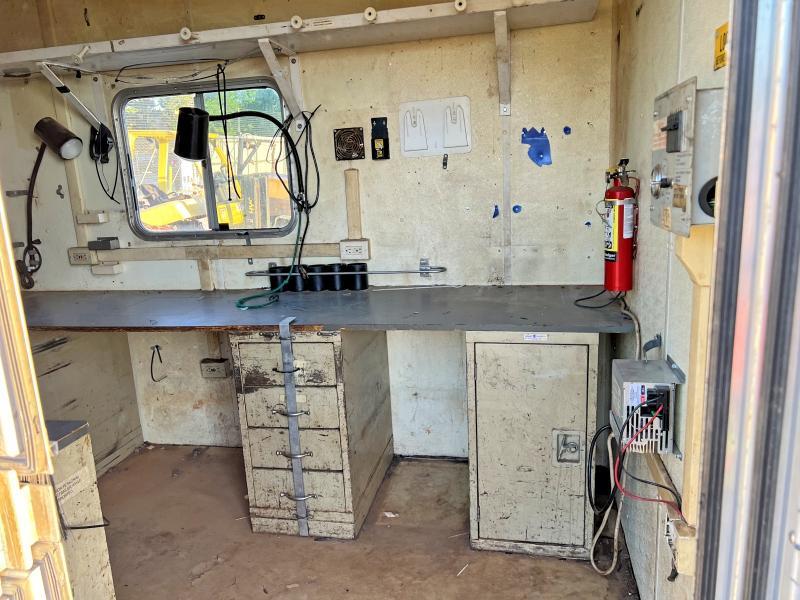 1999 Featherlite Fiber Optic Splicing Trailer