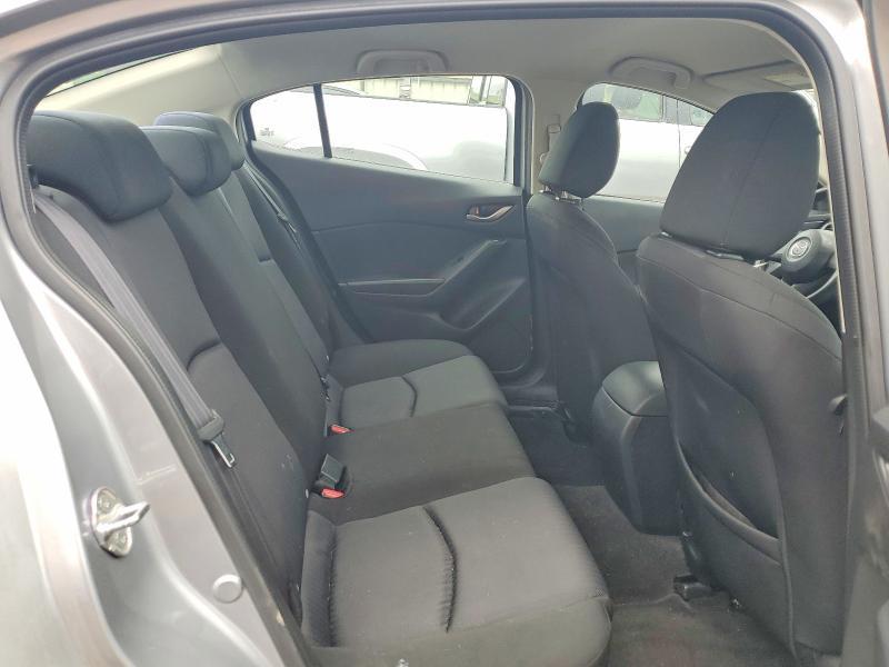 2015 Mazda 3 sv