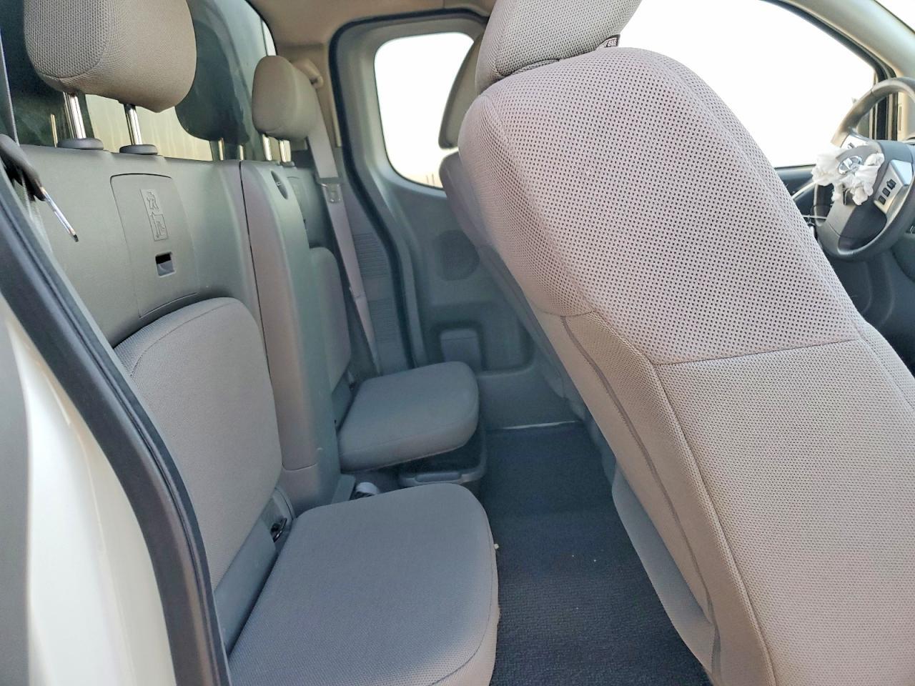 2021 Nissan Frontier S