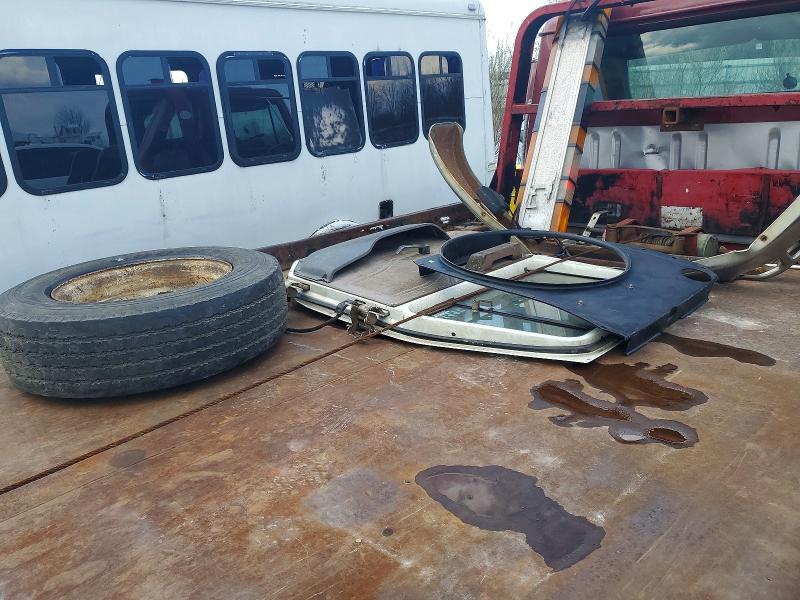 1999 International 4000 4700