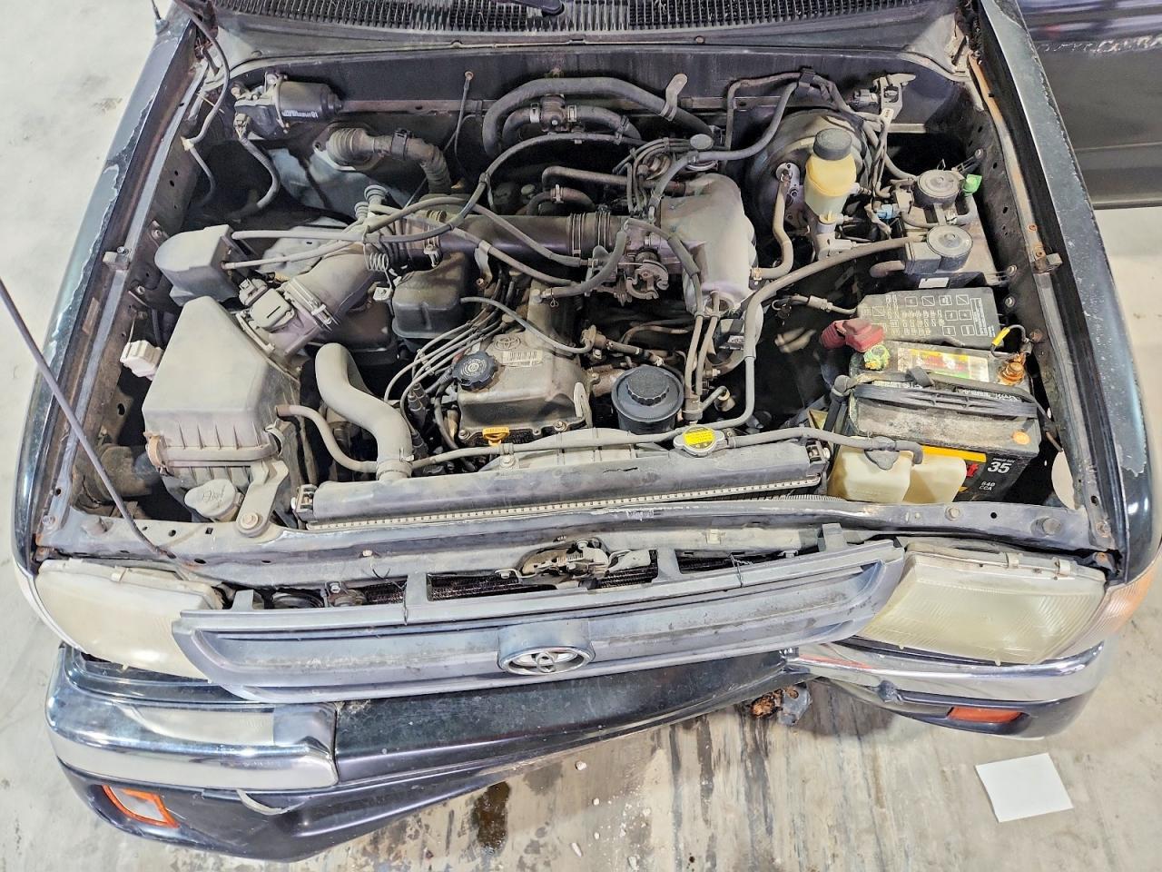 2000 Toyota Tacoma Base