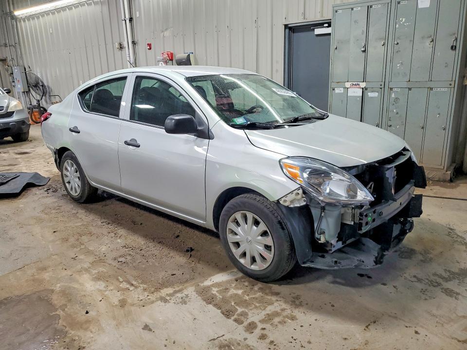2014 Nissan Versa 1.6 s