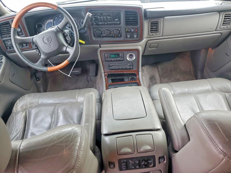 2002 Cadillac Escalade Luxury