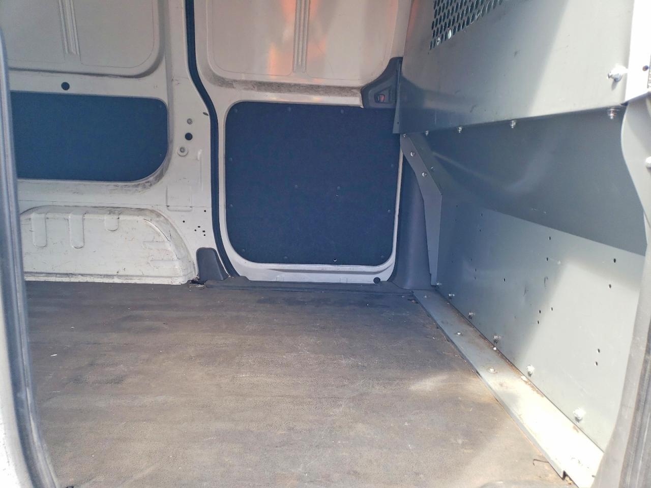 2015 Nissan NV200 S