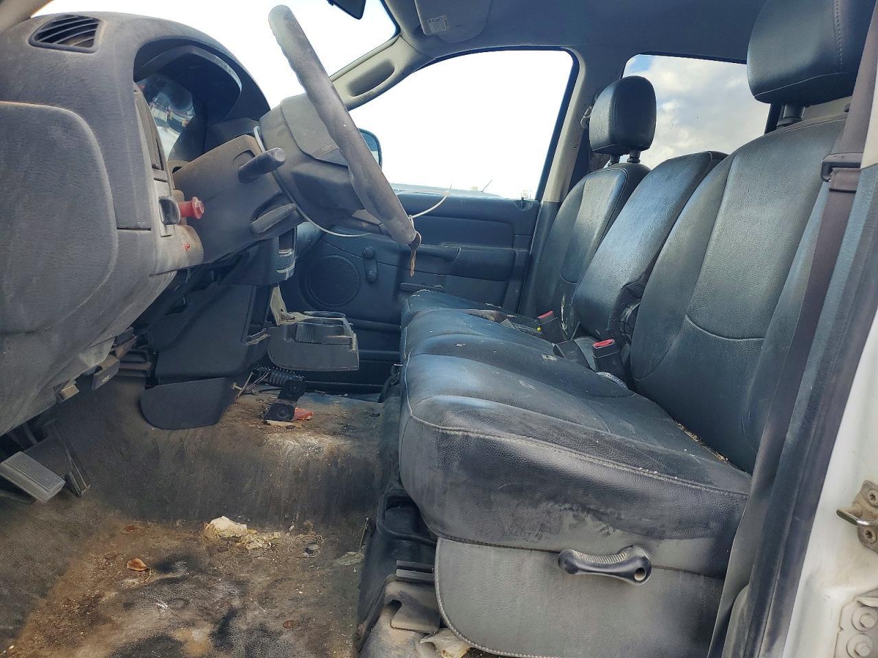 2004 Dodge RAM 1500 ST