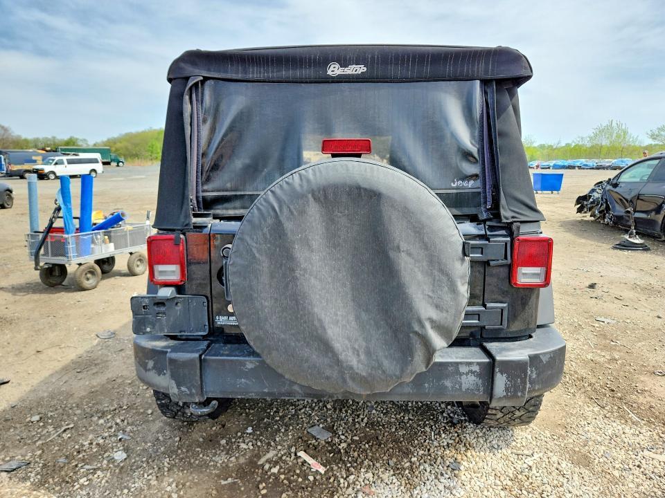 2011 Jeep Wrangler Unlimited Sport