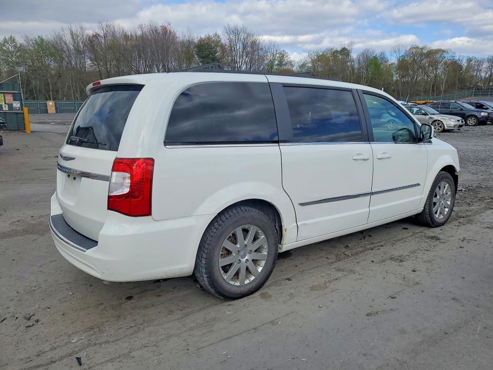 2015 Chrysler Town & Country Touring