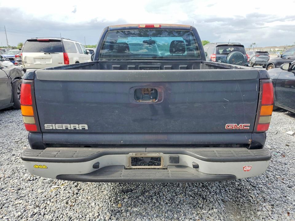 2005 GMC New Sierra C1500