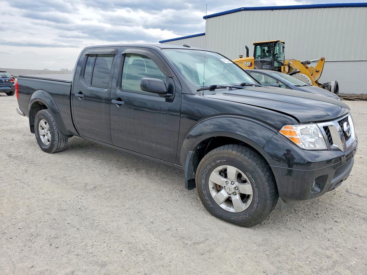 2013 Niss Frontier SV