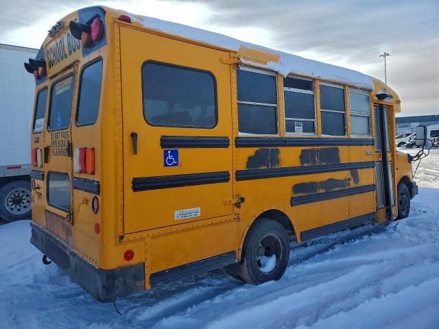 2010 Chevrolet Express Cutaway G4500