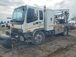 Salvage trucks for sale at Des Moines, IA auction: 2000 GMC T-SERIES F7B042