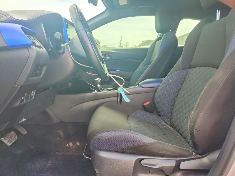 2020 Toyota C-hr xle
