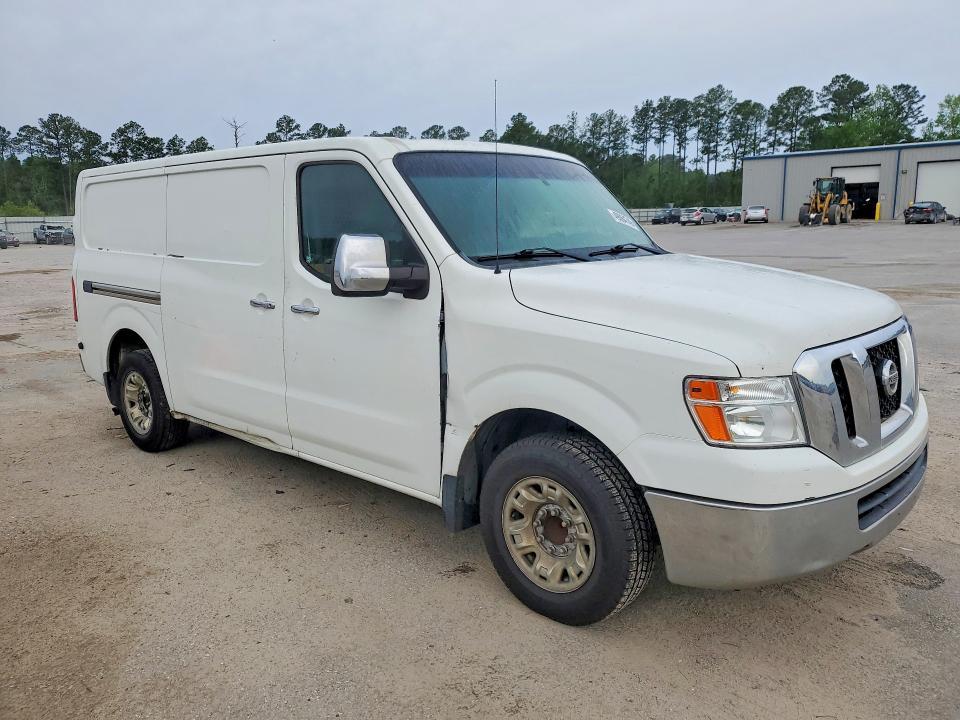 2014 Nissan NV 2500 HD S