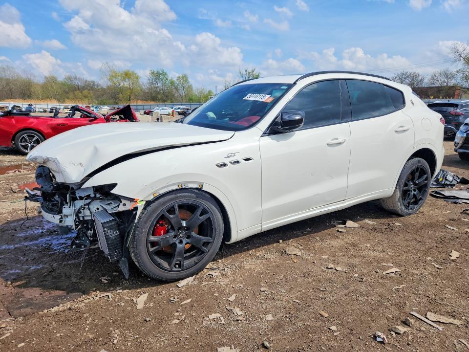 2022 Maserati Levante Base