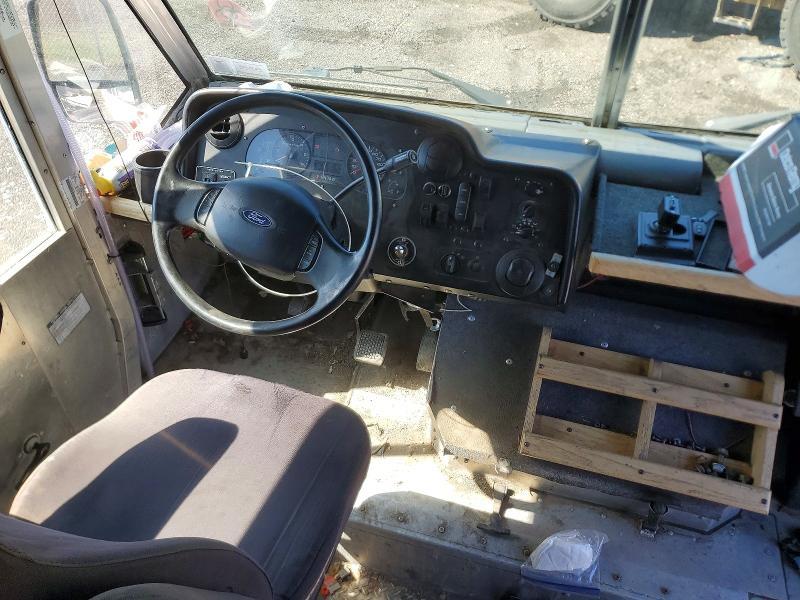 2016 Ford F59 Delivery Truck